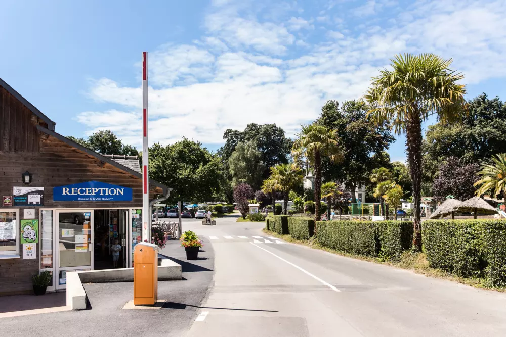 Camping Domaine De La Ville Huchet  4 étoiles★★★★