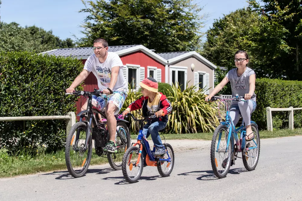 Camping Domaine De La Ville Huchet  4 étoiles★★★★