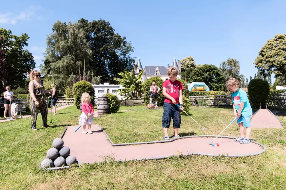 Camping Domaine De La Ville Huchet  4 étoiles★★★★