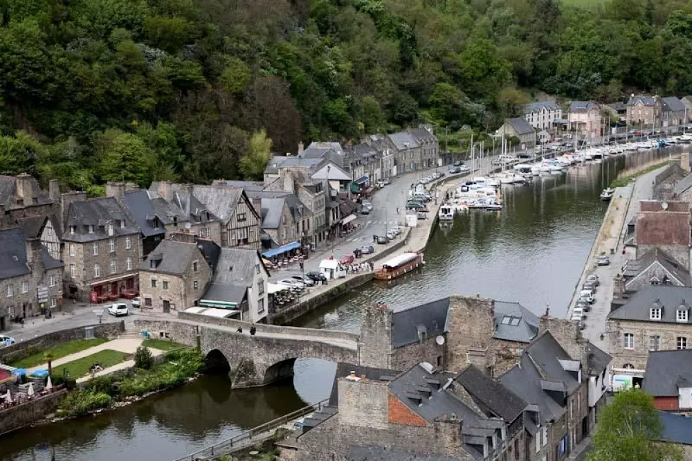 Camping Domaine de la Ville Huchet4 étoiles★★★★