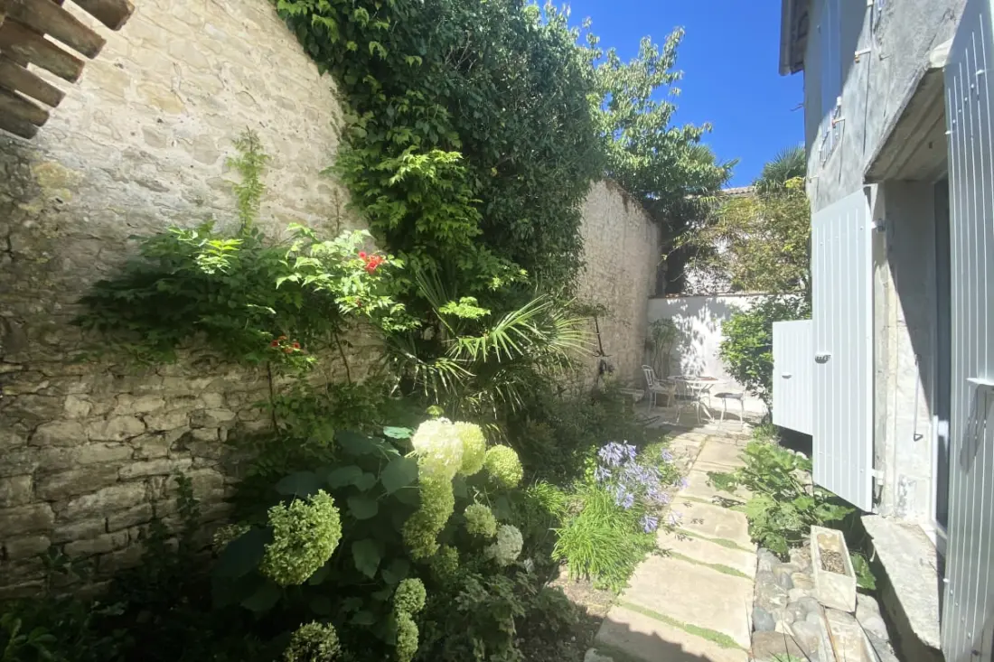 Charmante Maison En Plein Cœur De Saint Martin