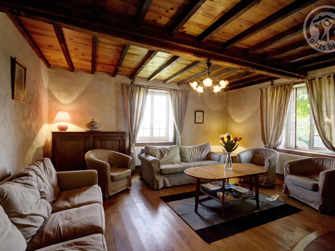 Maison de Vacances SAINT-MARTIN-LA-SAUVETE
