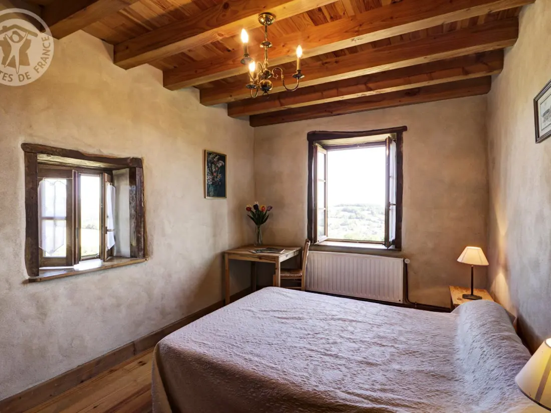 Maison de Vacances SAINT-MARTIN-LA-SAUVETE