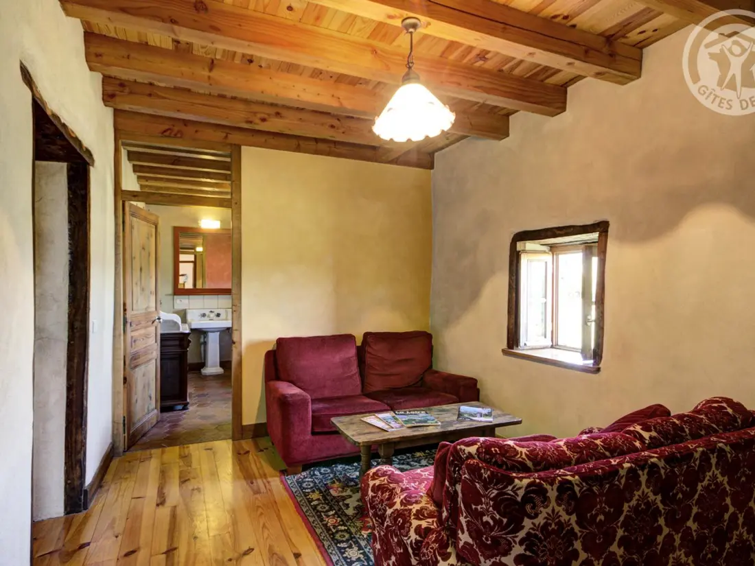 Maison de Vacances SAINT-MARTIN-LA-SAUVETE