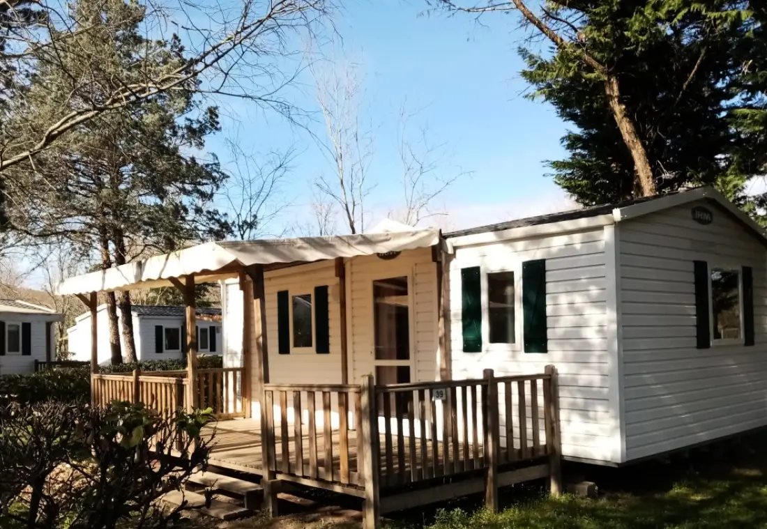 Camping Domaine du Cros d'Auzon 4 étoiles★★★★