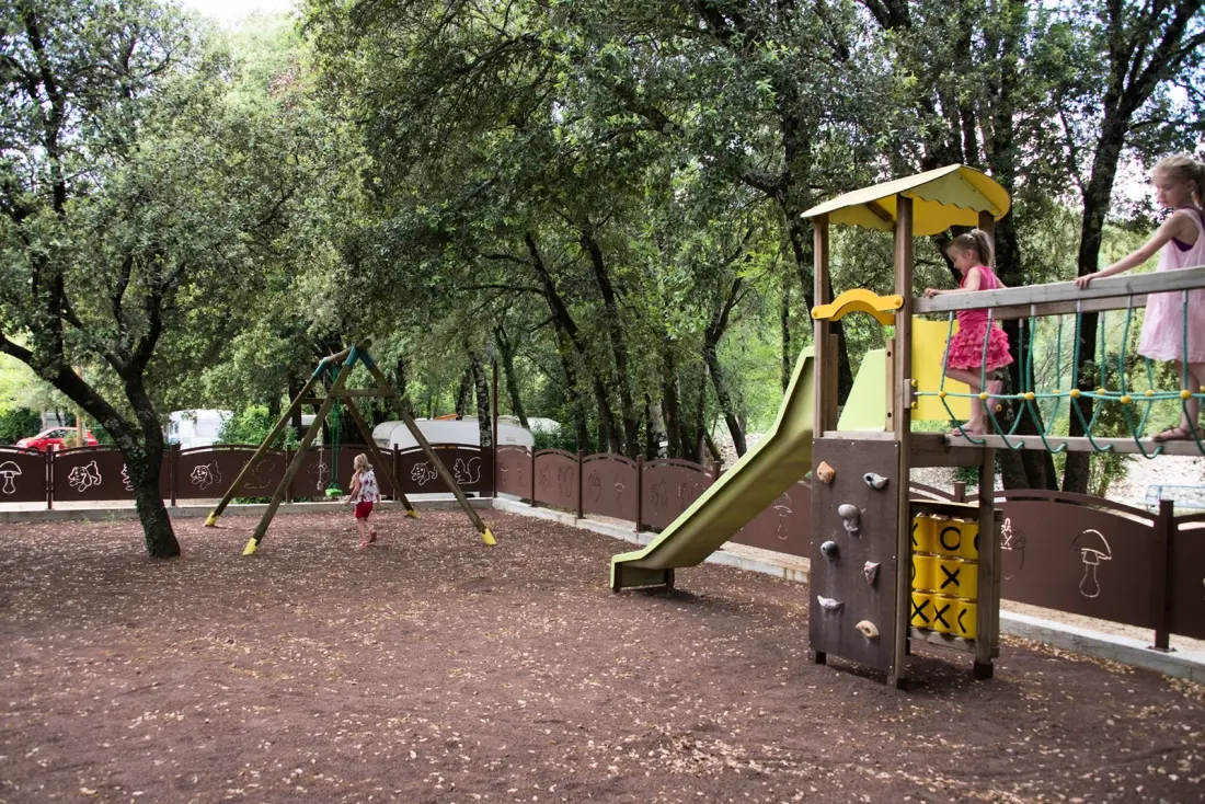 Camping Le Sous Bois3 étoiles★★★