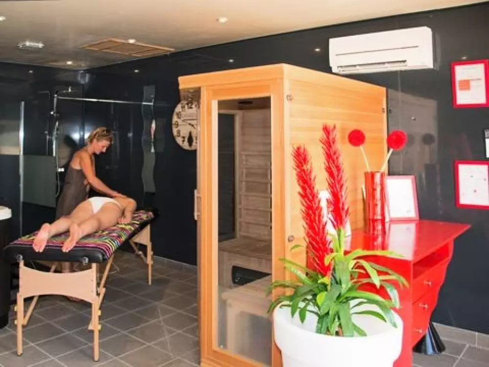 Camping Le Sous Bois  4 étoiles★★★★