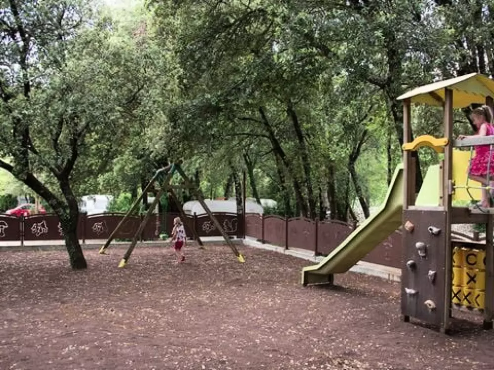 Camping Le Sous Bois  4 étoiles★★★★