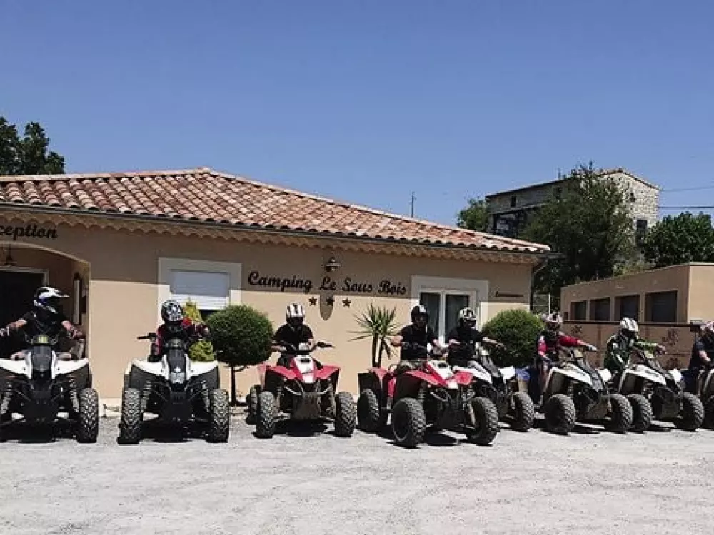 Camping Le Sous Bois  4 étoiles★★★★