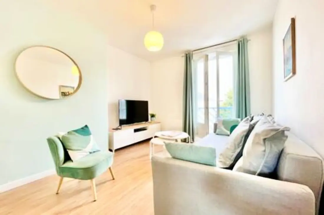 L'art Déco I Centre I Wifi Haut Débit I Lumineux