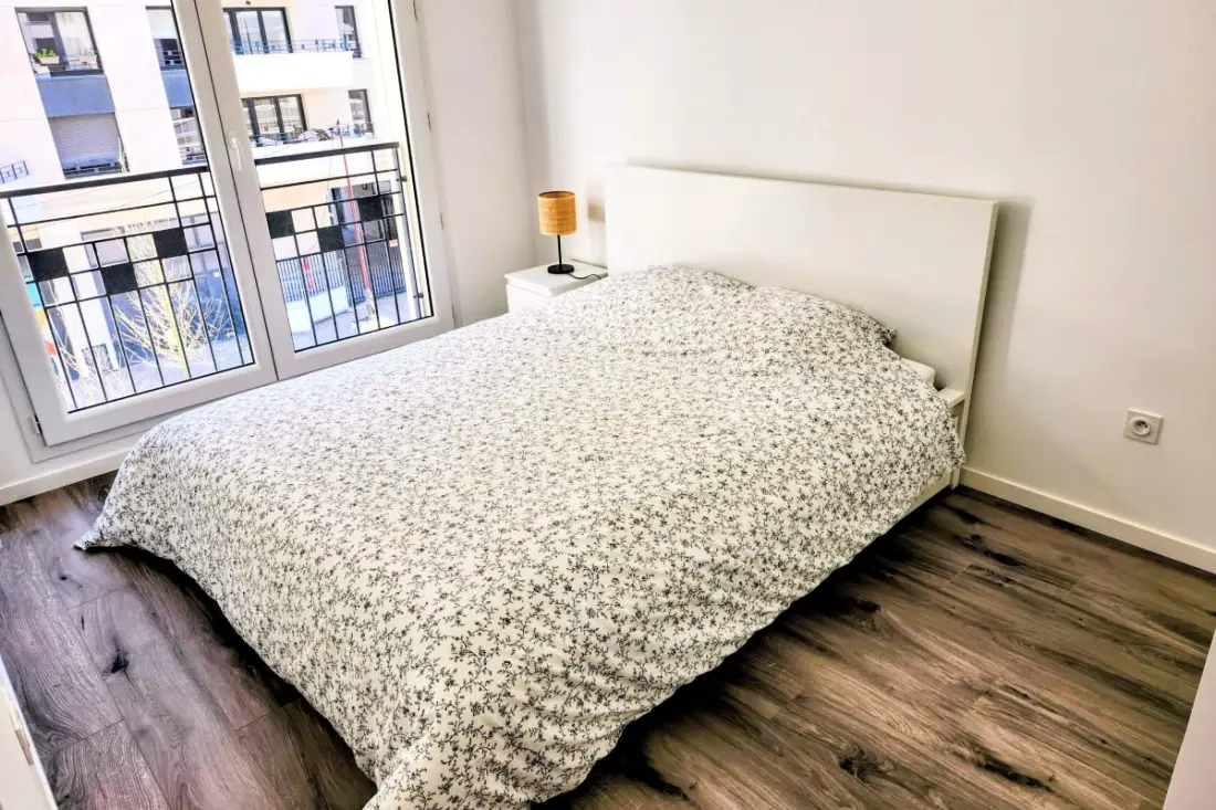 Appartement Moderne Avec Balcon - Proche Paris