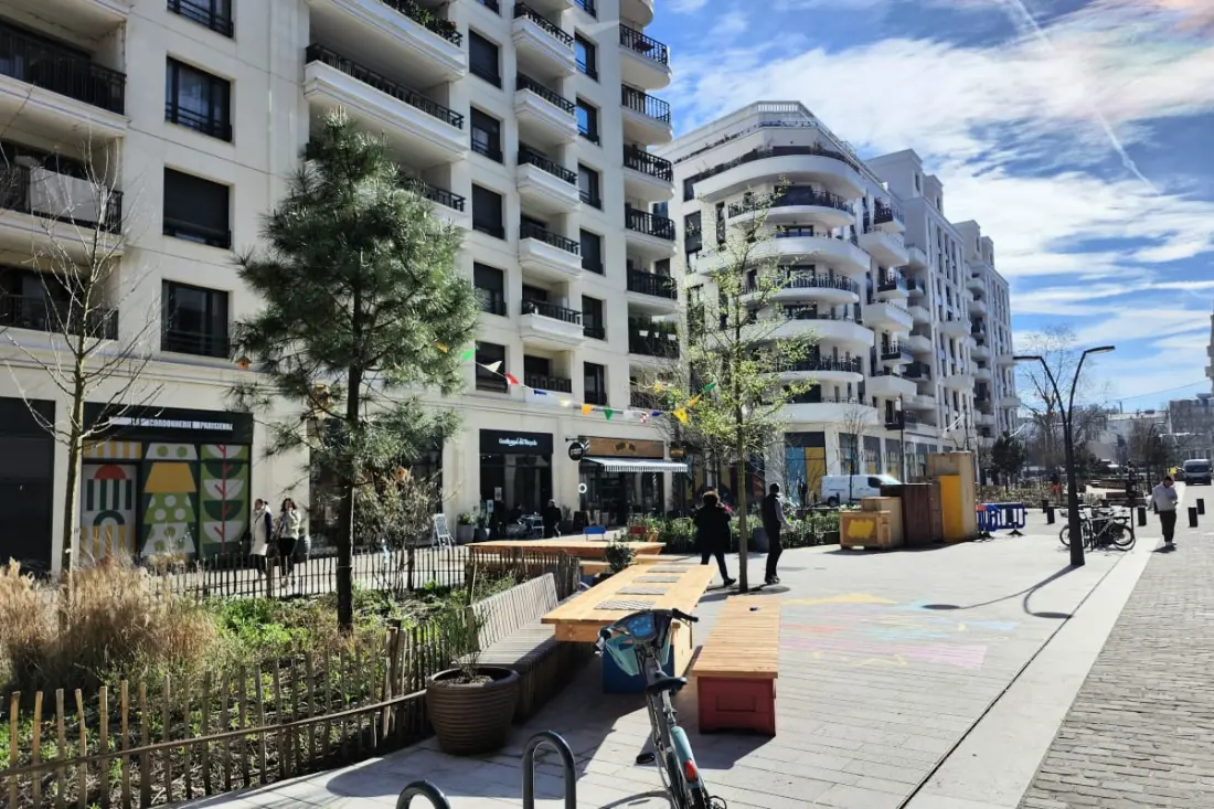 Appartement Moderne Avec Balcon - Proche Paris
