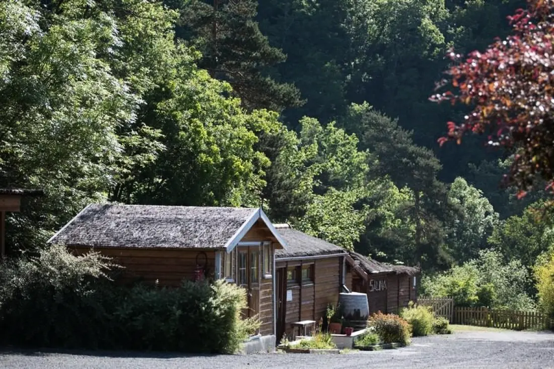 Flower Camping La Rochelambert 4 étoiles★★★★