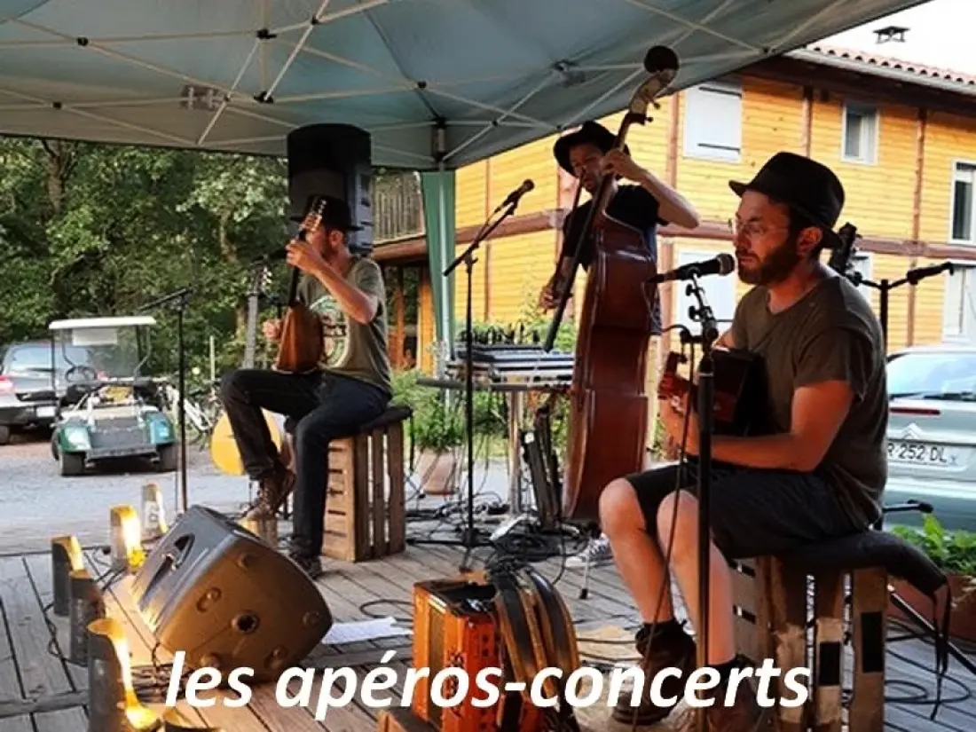 Flower Camping La Rochelambert 4 étoiles★★★★