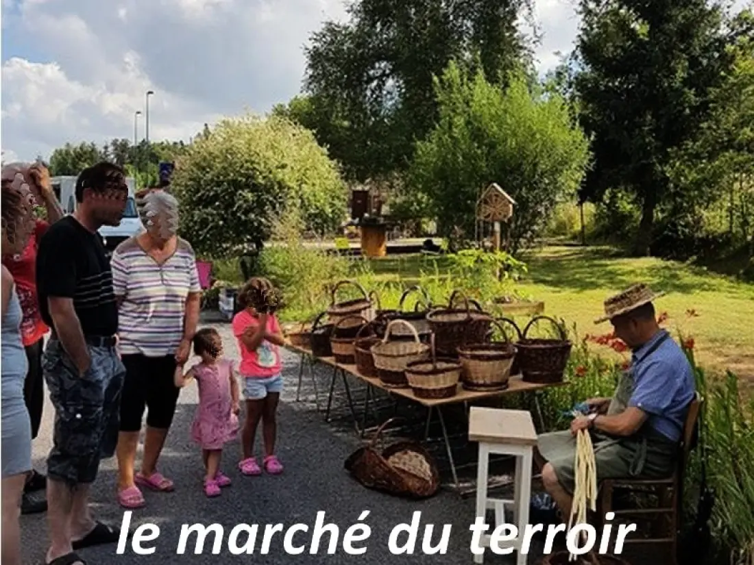 Flower Camping La Rochelambert 4 étoiles★★★★