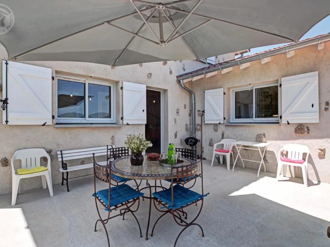 Maison de Vacances SAINT-PRIEST-LA-PRUGNE 4