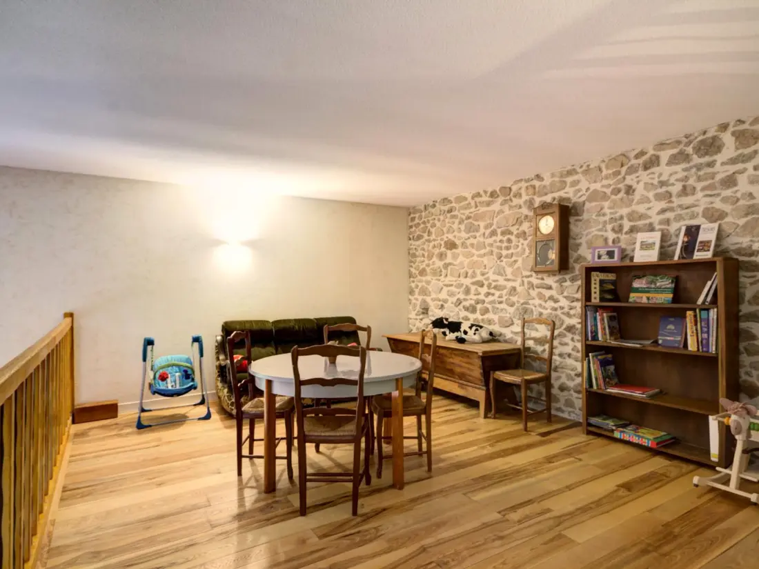 Maison de Vacances SAINT-PRIEST-LA-PRUGNE