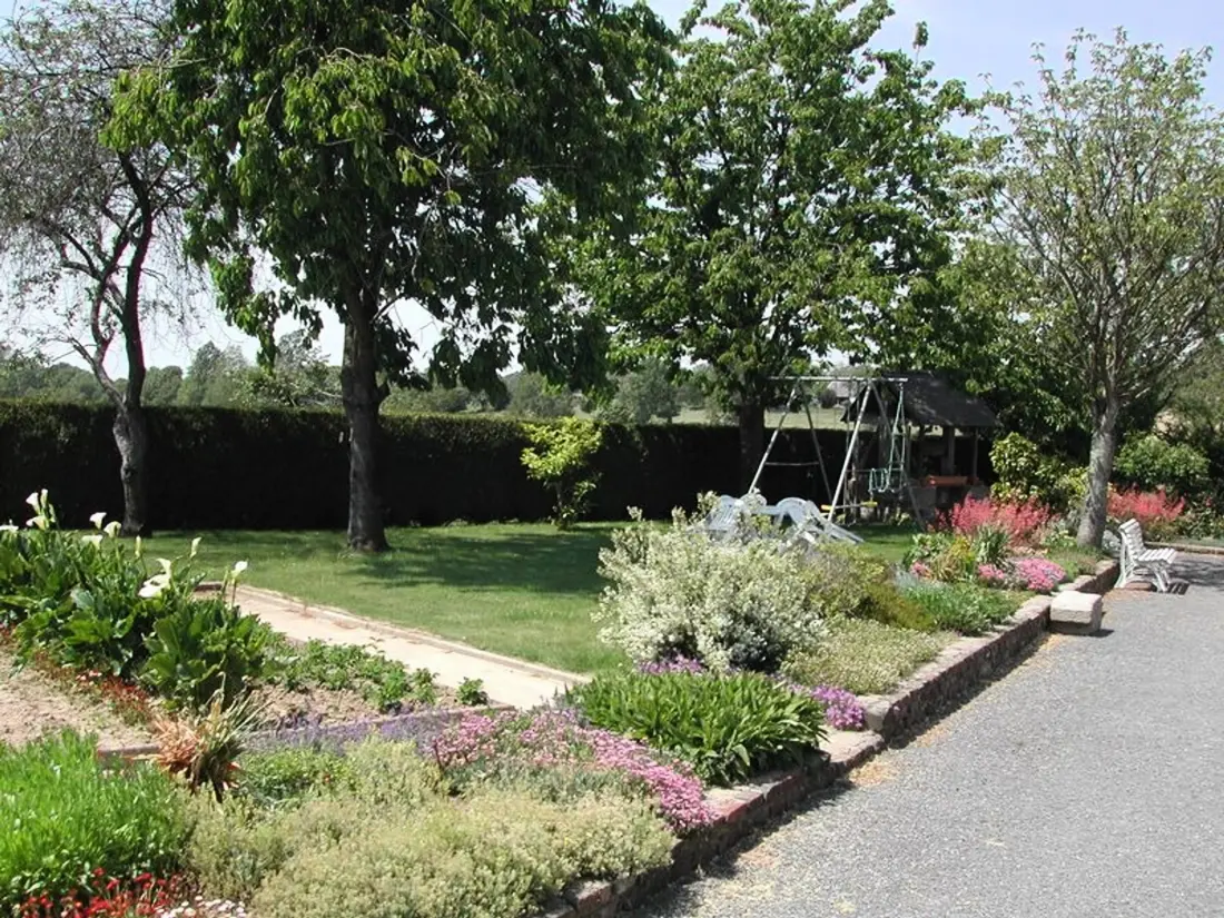 Maison de Vacances Saint-Quentin-sur-le-Homme 2