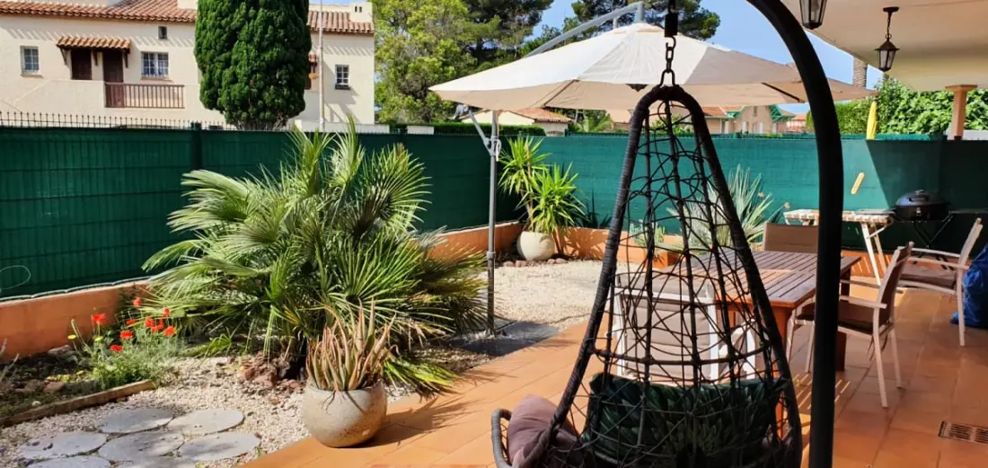 Bel Appartement Avec Terrasse - Saint-raphaël