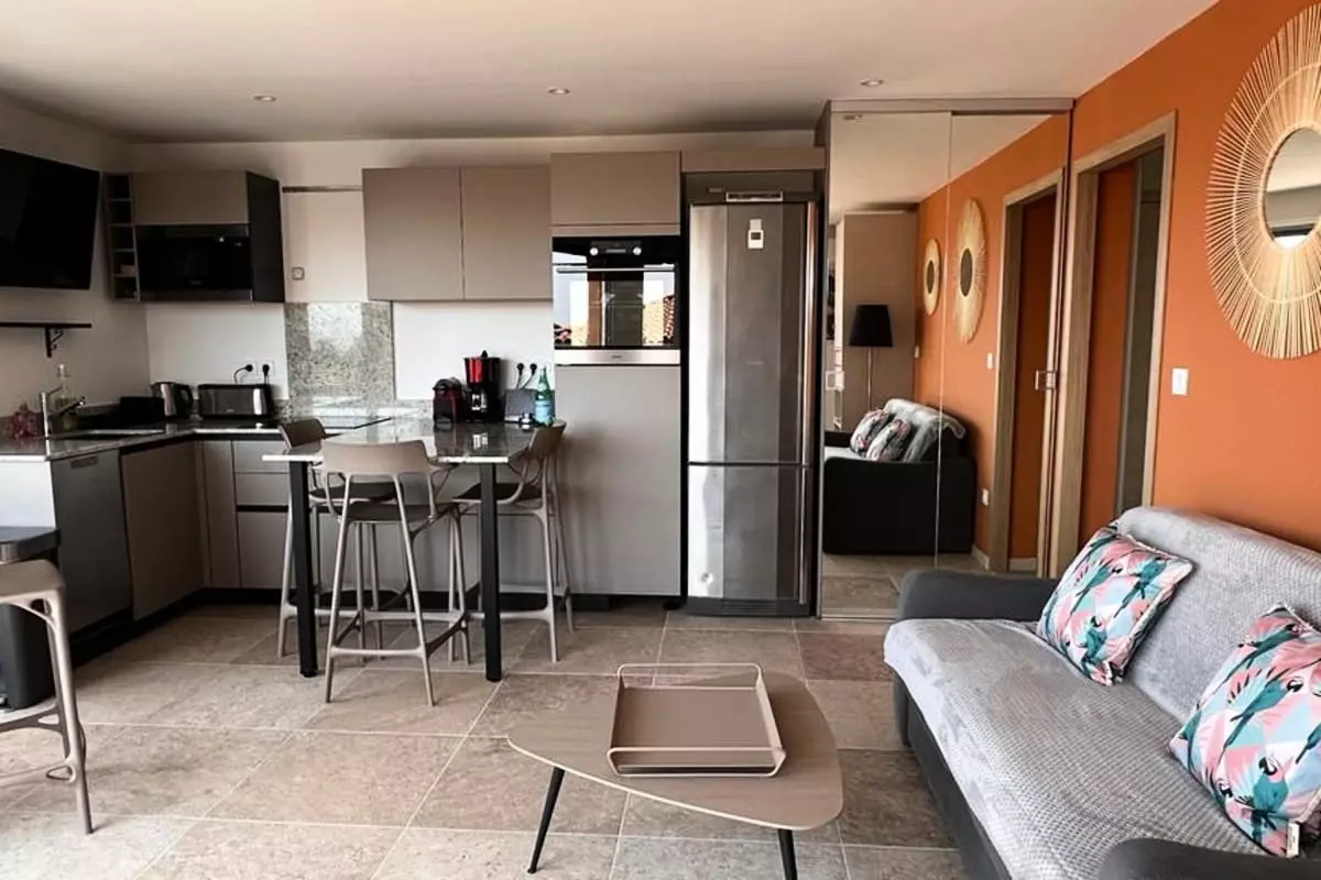 Appartement Avec Vue Mer Et Grande Terrasse - - Saint-Raphaël - 1