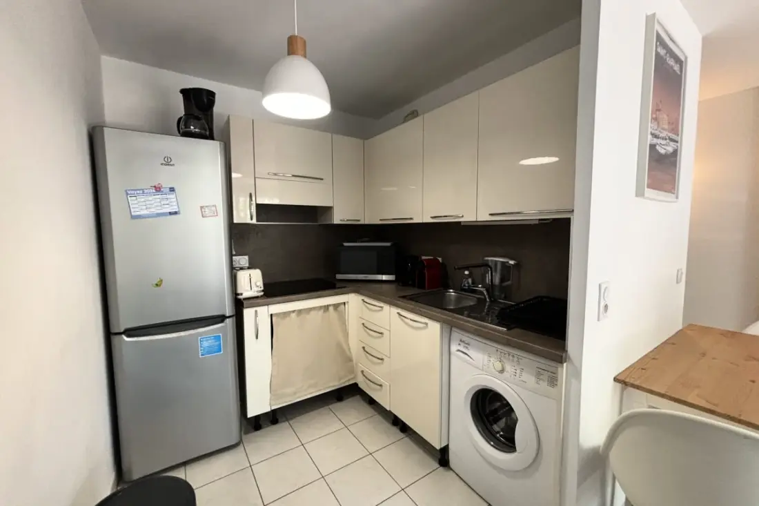 Appt Dans Le Centre Ville/ Residence Avec Piscine