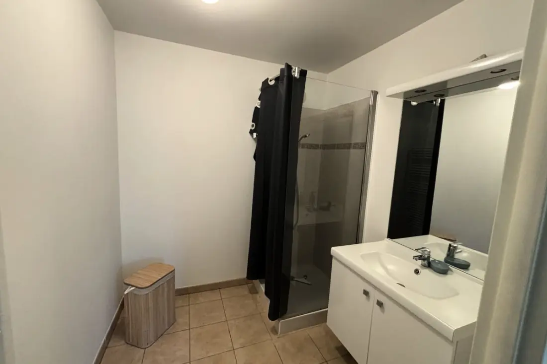Appt Dans Le Centre Ville/ Residence Avec Piscine