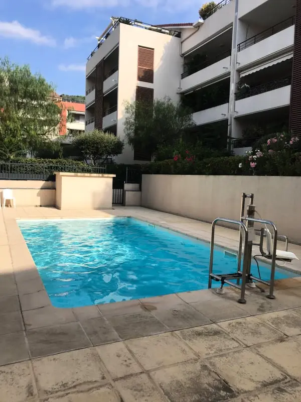 Appt Dans Le Centre Ville/ Residence Avec Piscine