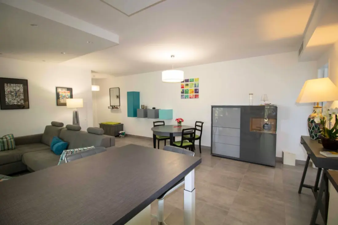 Beau 78m² Avec Terrasse  Résidence Avec Piscine