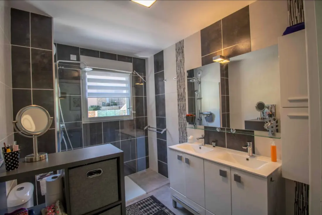 Beau 78m² Avec Terrasse  Résidence Avec Piscine