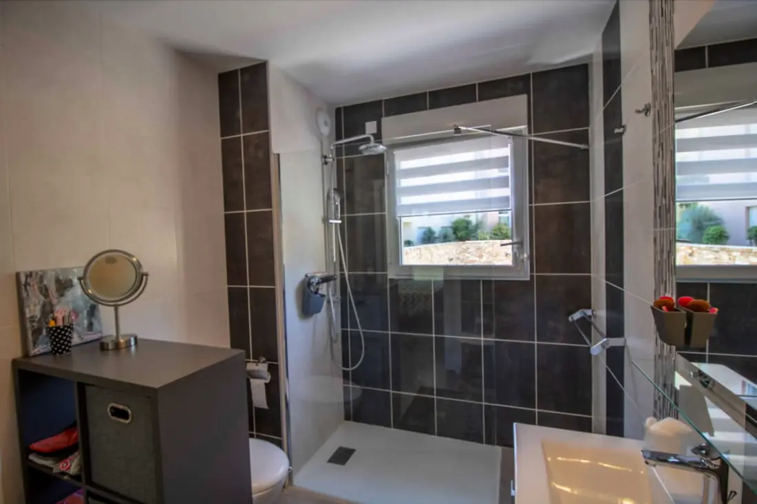 Beau 78m² Avec Terrasse  Résidence Avec Piscine