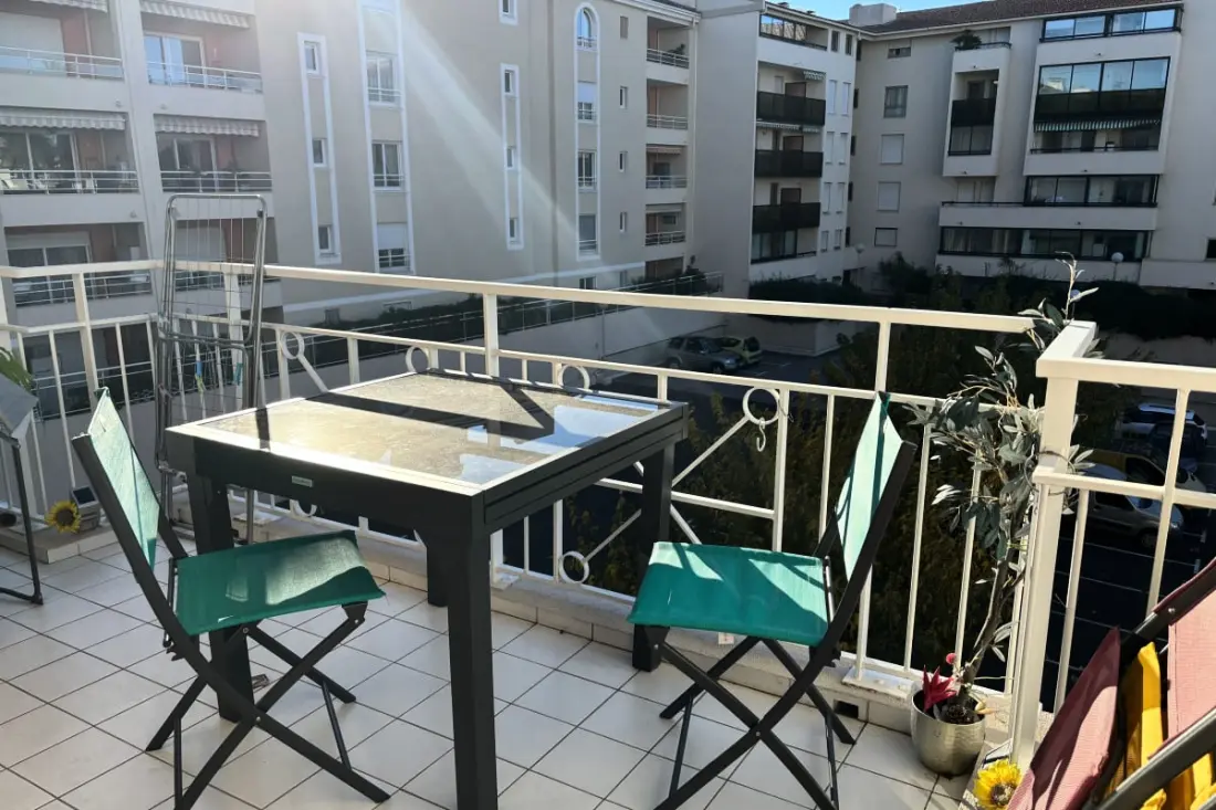 Bel Appartement De 65 M²
