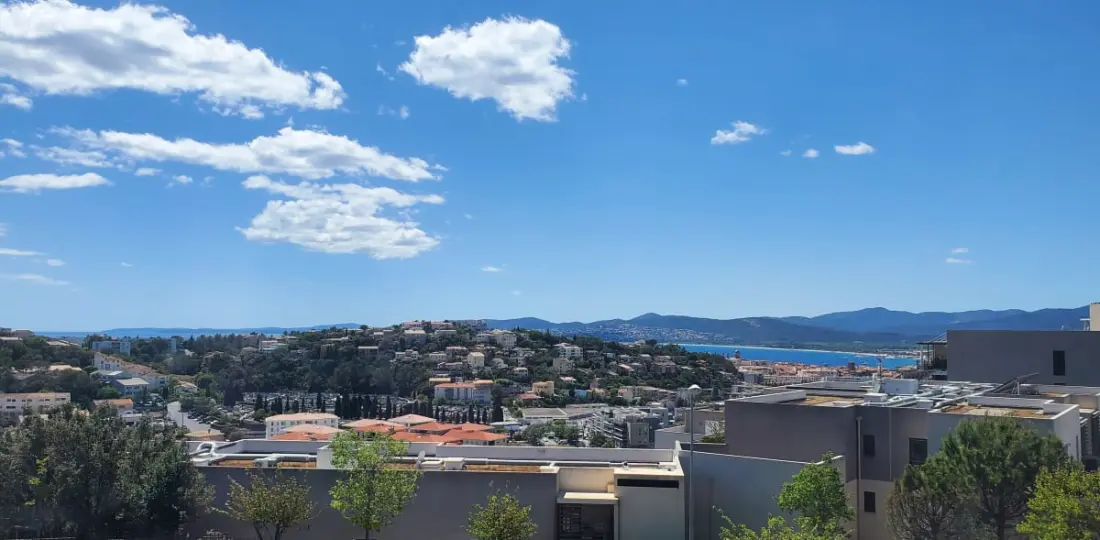 Spacieux T4 Vues Mer Et Massif De L'estérel