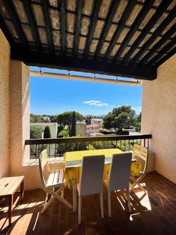 Superbe Appt Avec Balcon Proche De La Plage