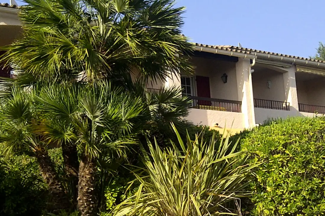 Superbe Appt Avec Balcon Proche De La Plage