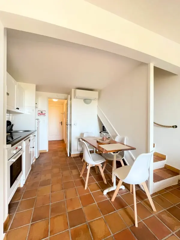 Superbe Appt Avec Balcon Proche De La Plage