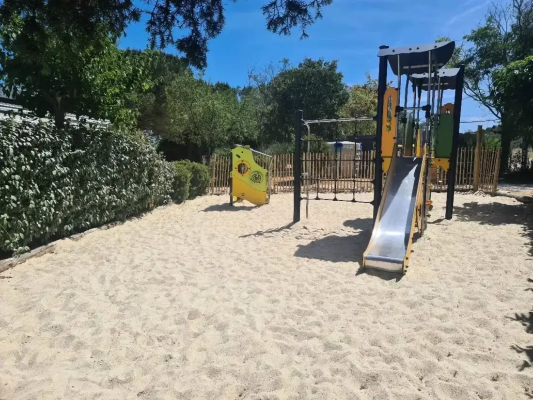 Camping Carrefour de l'Ardèche 3 étoiles★★★