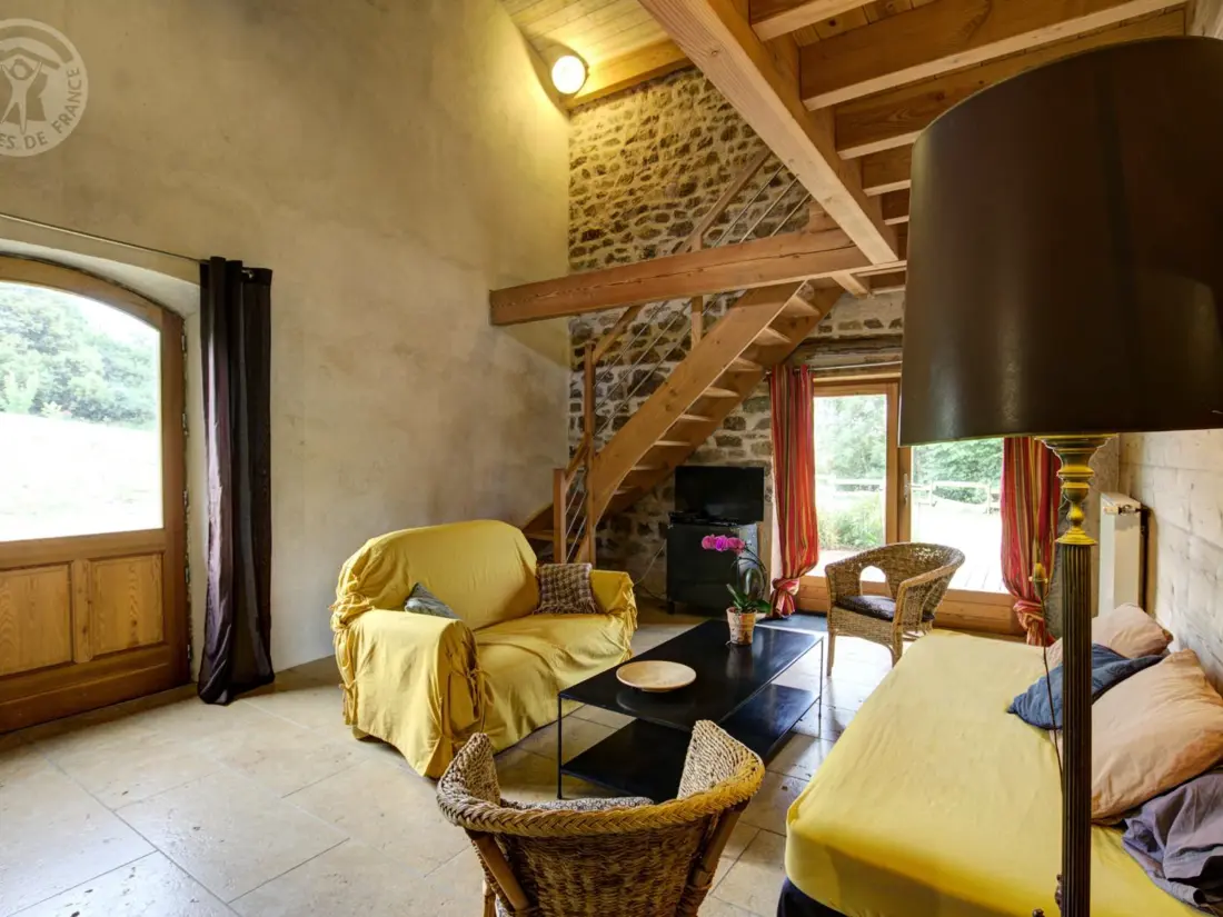 Maison de Vacances SAINT-ROMAIN-D'URFE 2