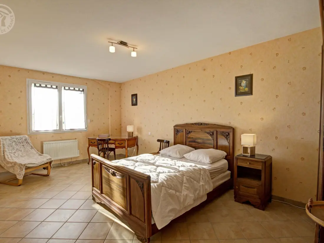 Maison de Vacances SAINT-ROMAIN-EN-JAREZ 3