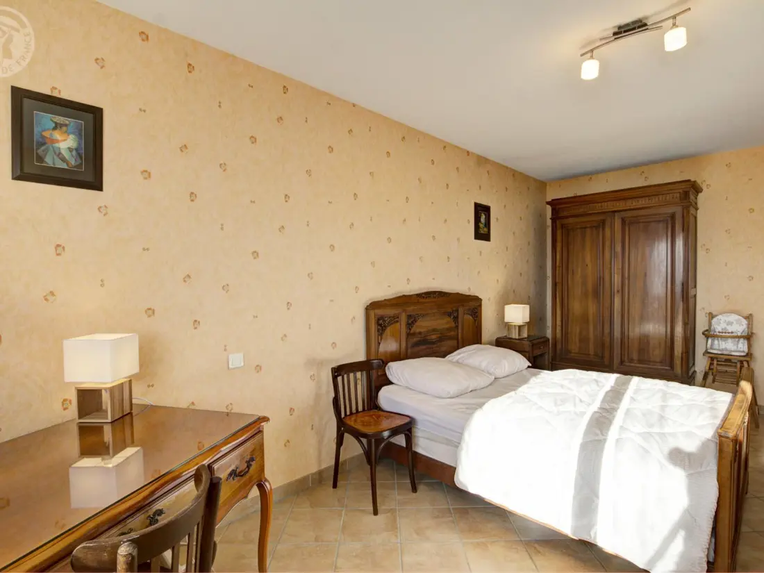 Maison de Vacances SAINT-ROMAIN-EN-JAREZ 3