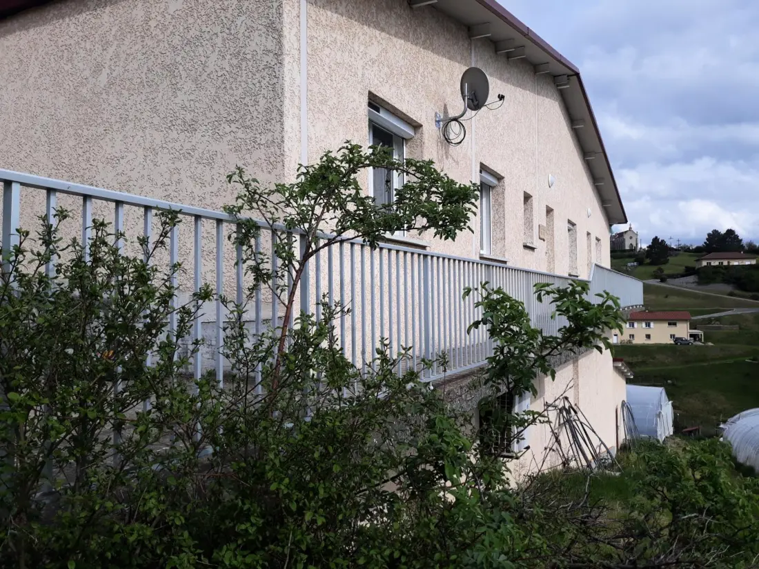 Maison de Vacances SAINT-ROMAIN-EN-JAREZ 3
