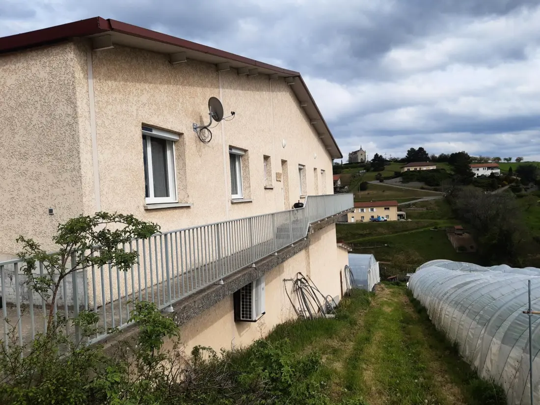 Maison de Vacances SAINT-ROMAIN-EN-JAREZ 3
