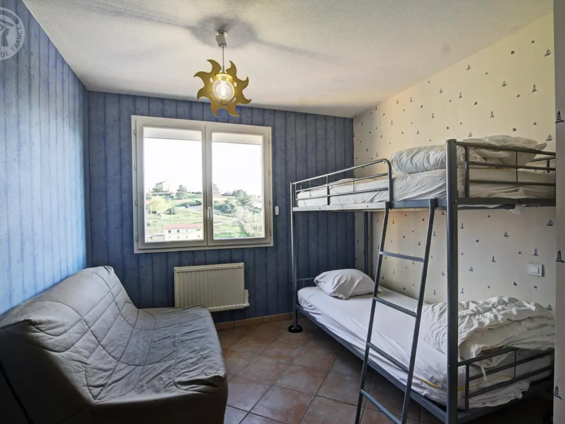 Maison de Vacances SAINT-ROMAIN-EN-JAREZ 4