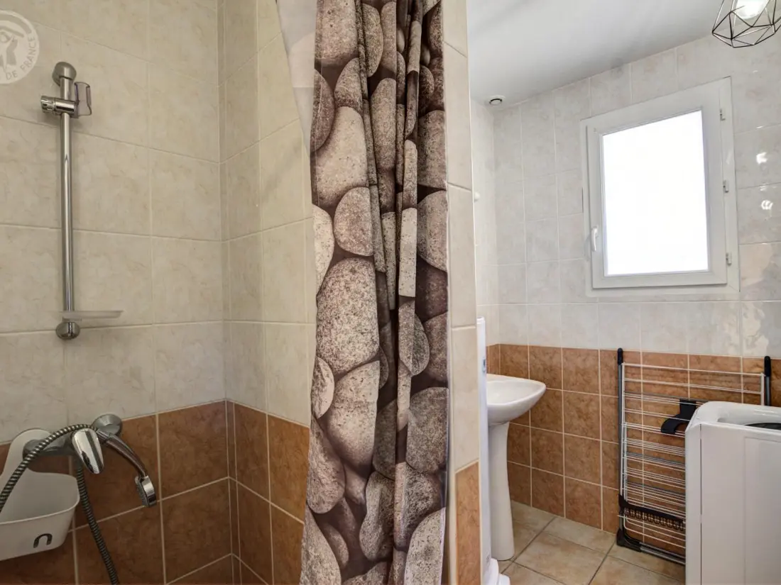 Maison de Vacances SAINT-ROMAIN-EN-JAREZ 4