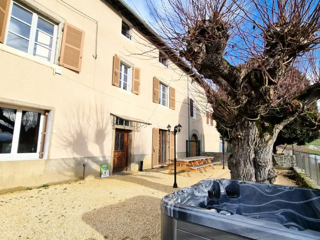 Maison de Vacances SAINT-ROMAIN-EN-JAREZ 5