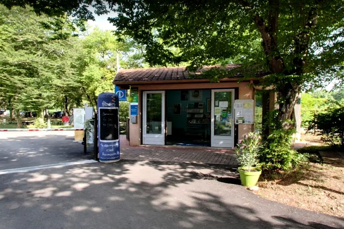 Camping Flower Le Lac du Marandan 3 étoiles★★★