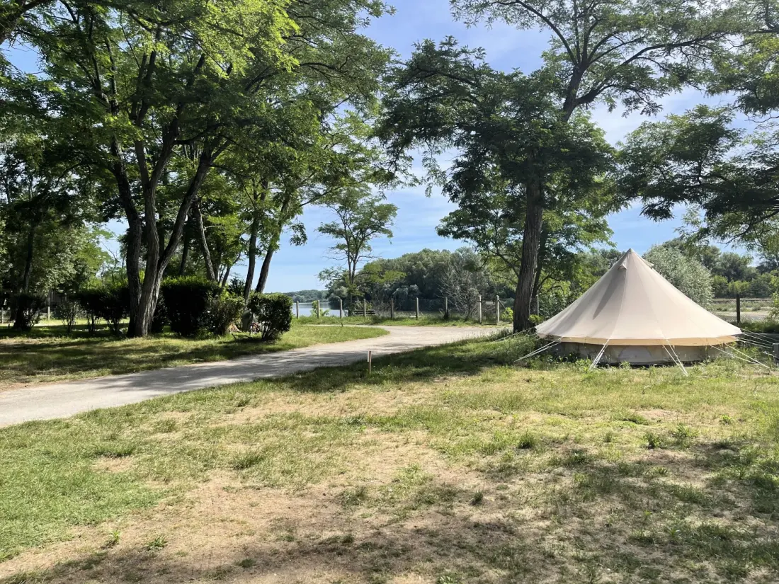 Camping Les Portes de Sancerre3 étoiles★★★