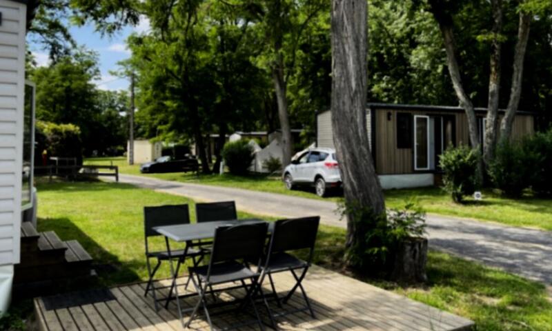 Camping Les Portes de Sancerre*** - Saint Satur - 17