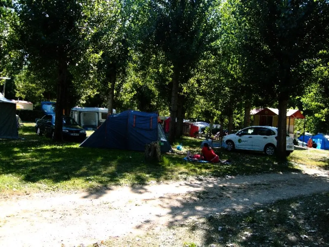 Camping Les Borgnes 2 étoiles★★