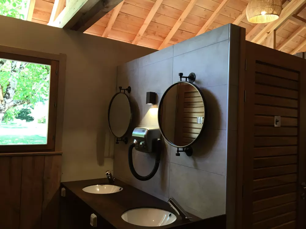 Camping Le Village du Port 4 étoiles★★★★