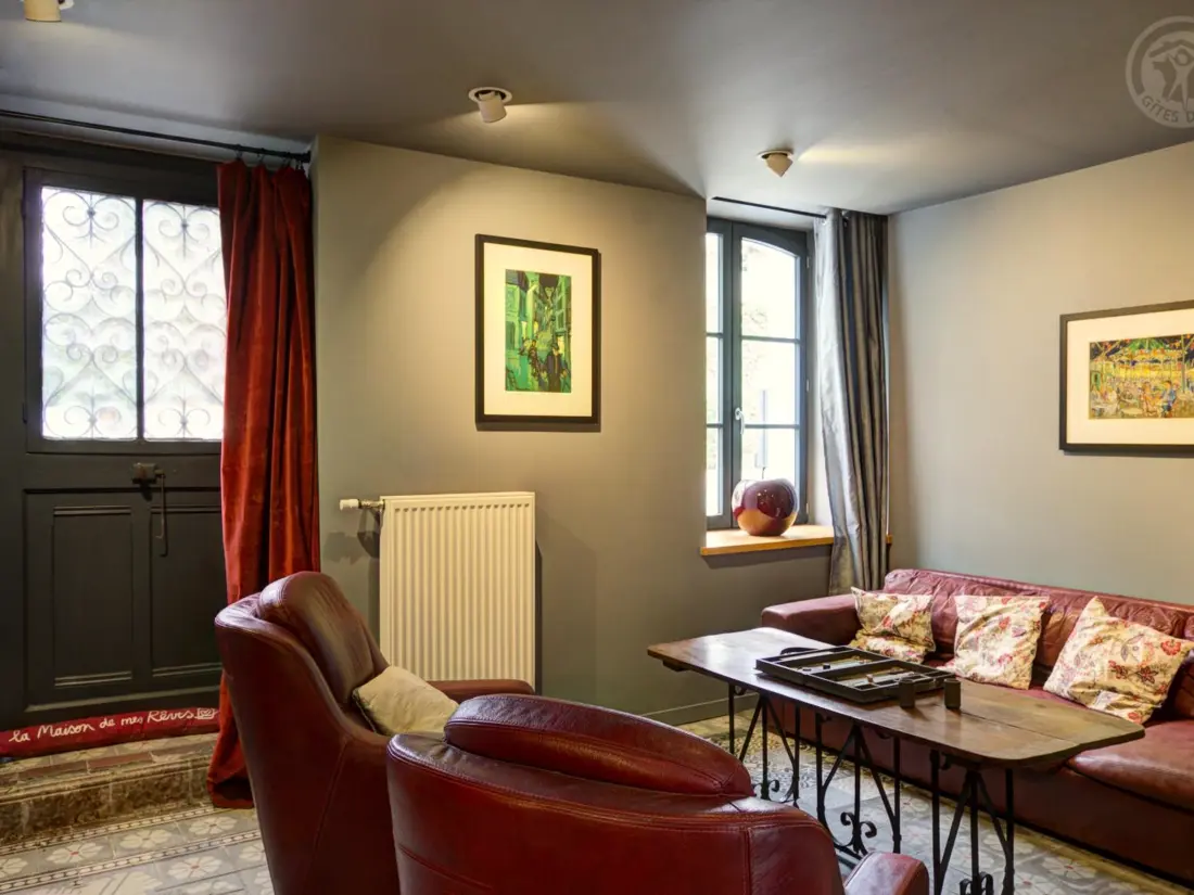 Maison de Vacances Saint-Symphorien-de-Lay 3